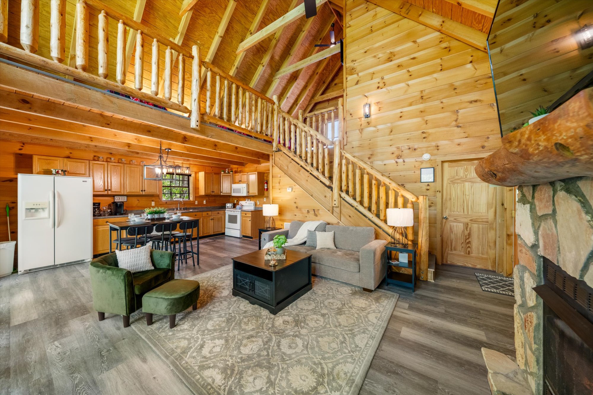 Sevierville, Tennessee, 37862, United States, 3 Bedrooms Bedrooms, ,3 BathroomsBathrooms,Residential,For Sale,1920301