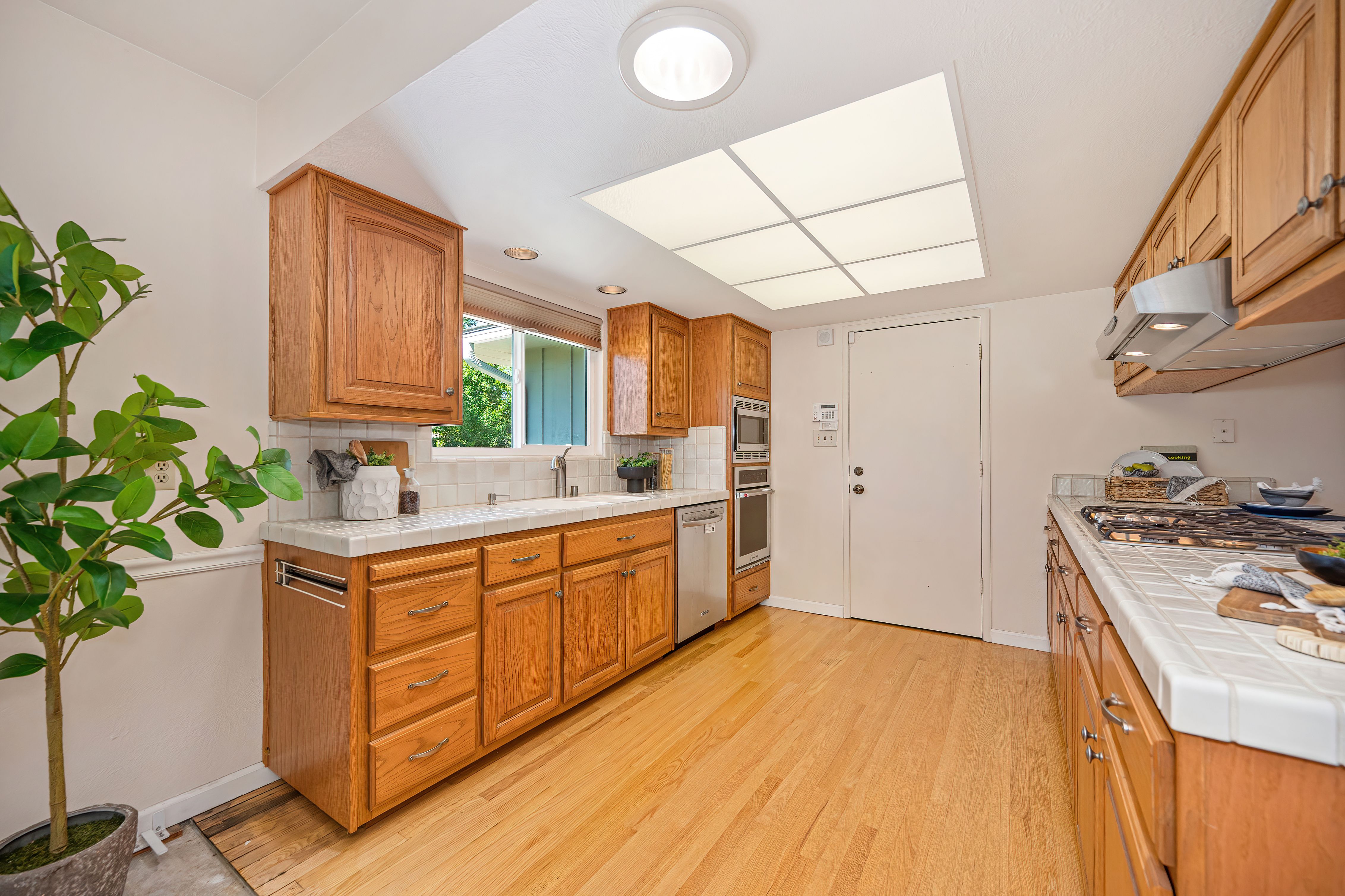  4608 Sagar Avenue, Sacramento, CA 95821 - 物件實景