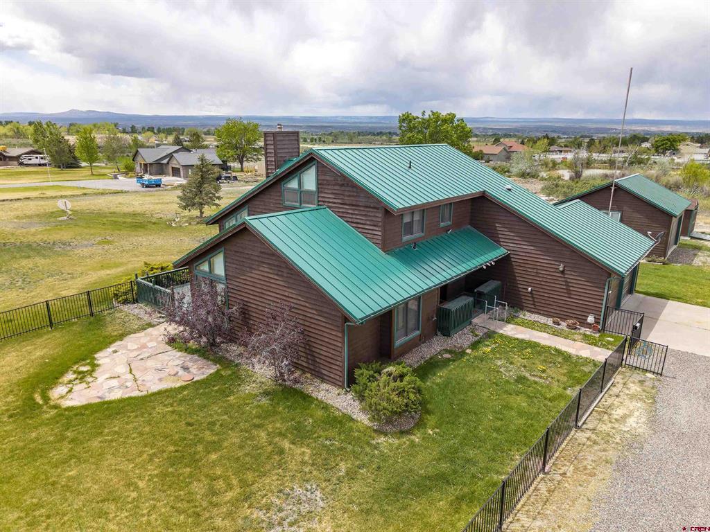 Montrose, Colorado, 81401, United States, 3 Bedrooms Bedrooms, ,2 BathroomsBathrooms,Residential,For Sale,1991802