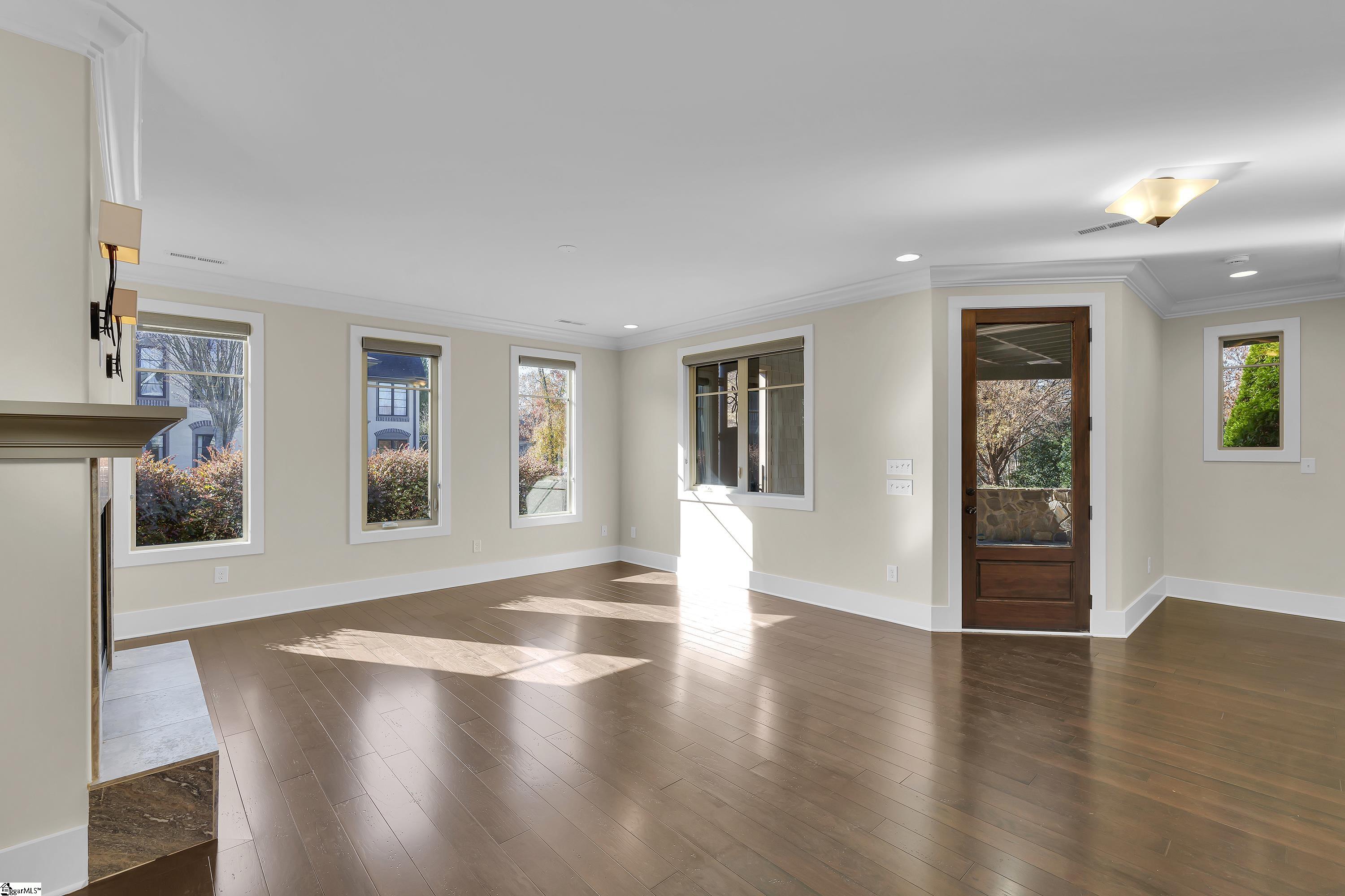 Piedmont, South Carolina, 29673, United States, 4 Bedrooms Bedrooms, ,4 BathroomsBathrooms,Residential,For Sale,2002140