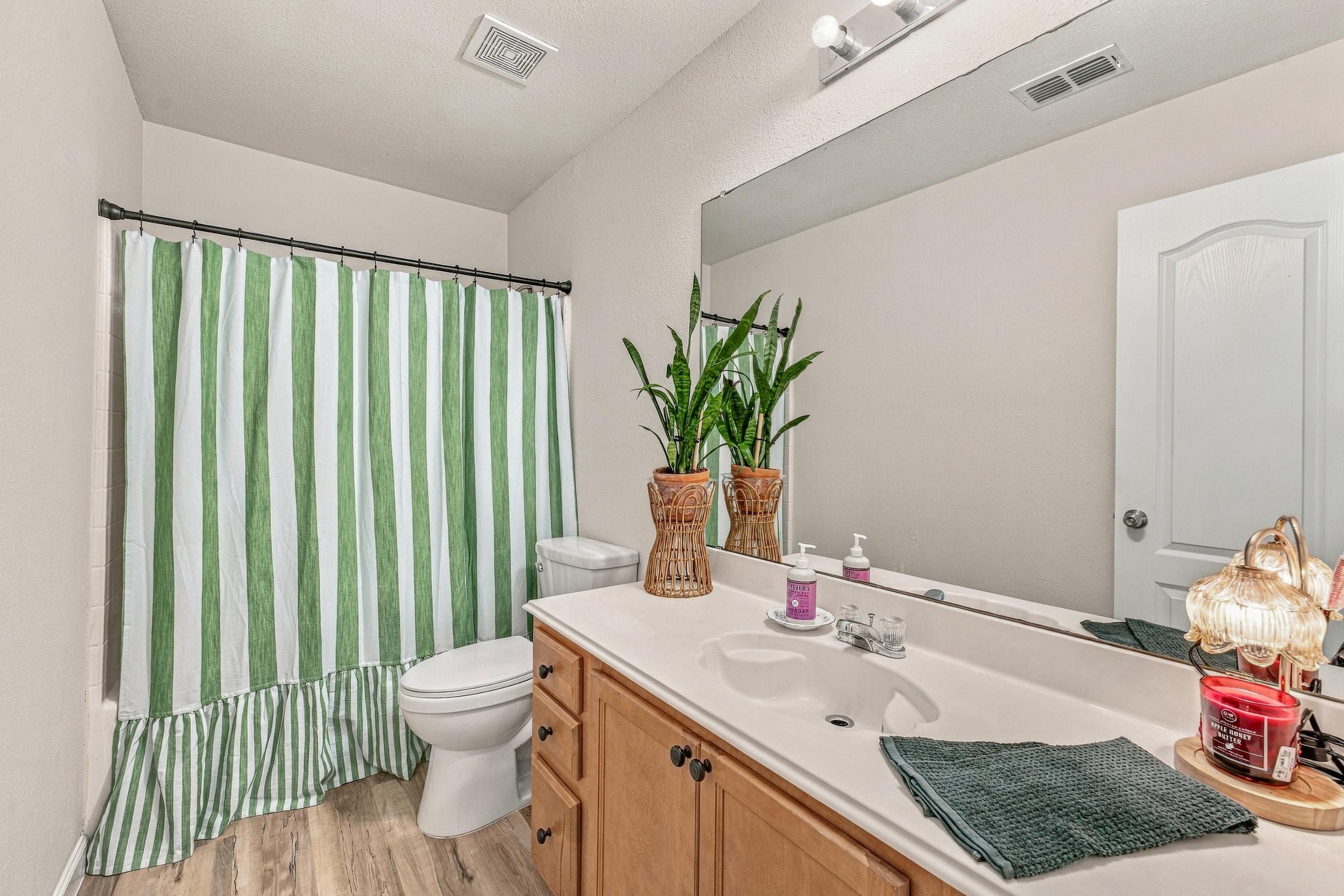  3128 Meandering Way, Granbury, TX, 76049 - 物件實景