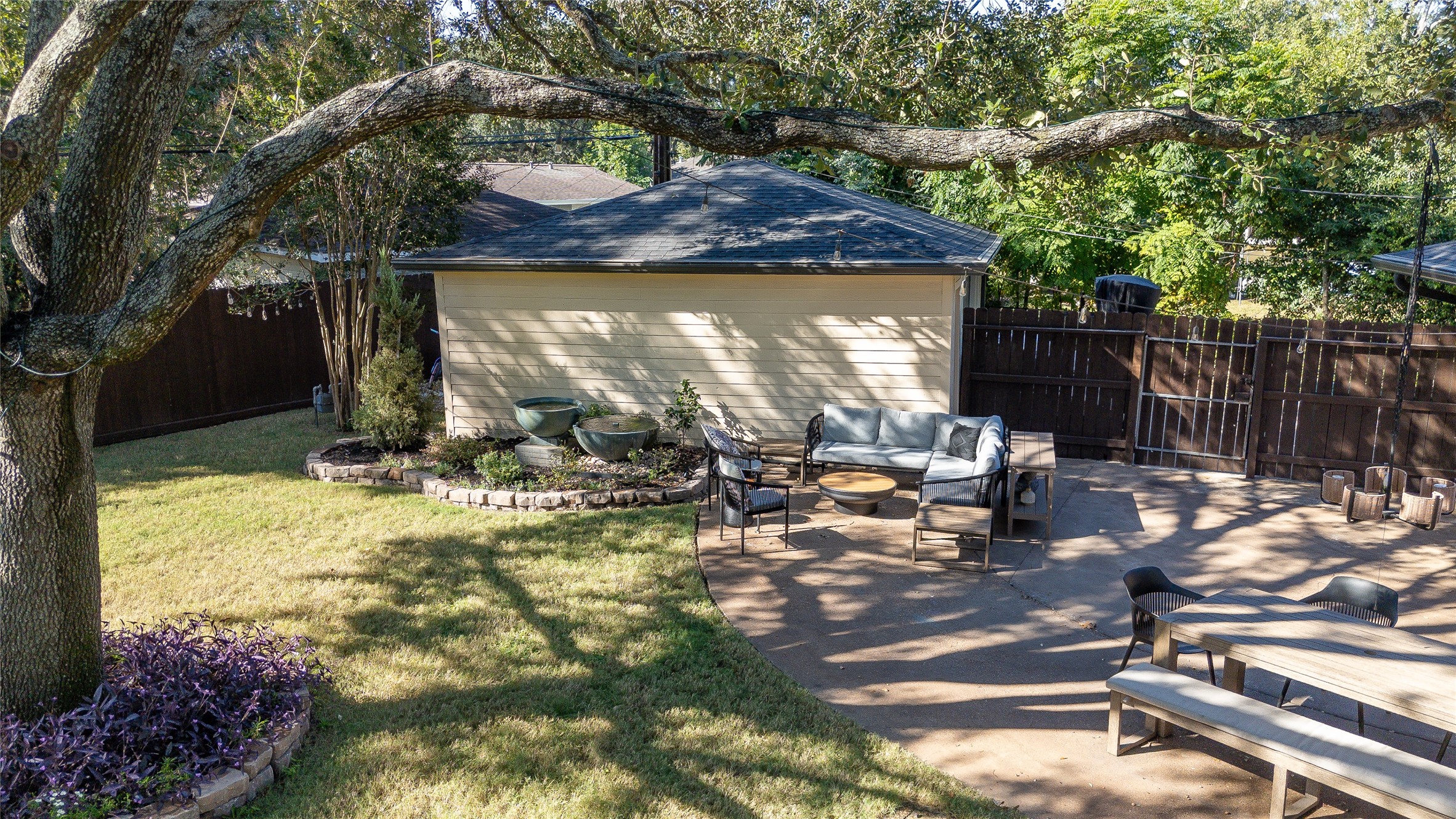 Houston, Texas, 77096, United States, 3 Bedrooms Bedrooms, ,3 BathroomsBathrooms,Residential,For Sale,1966528