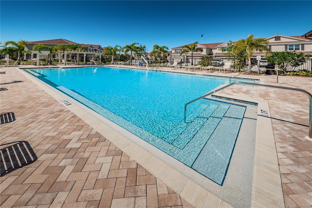 St Petersburg, Florida, 33703, United States, 3 Bedrooms Bedrooms, ,3 BathroomsBathrooms,Residential,For Sale,1827032