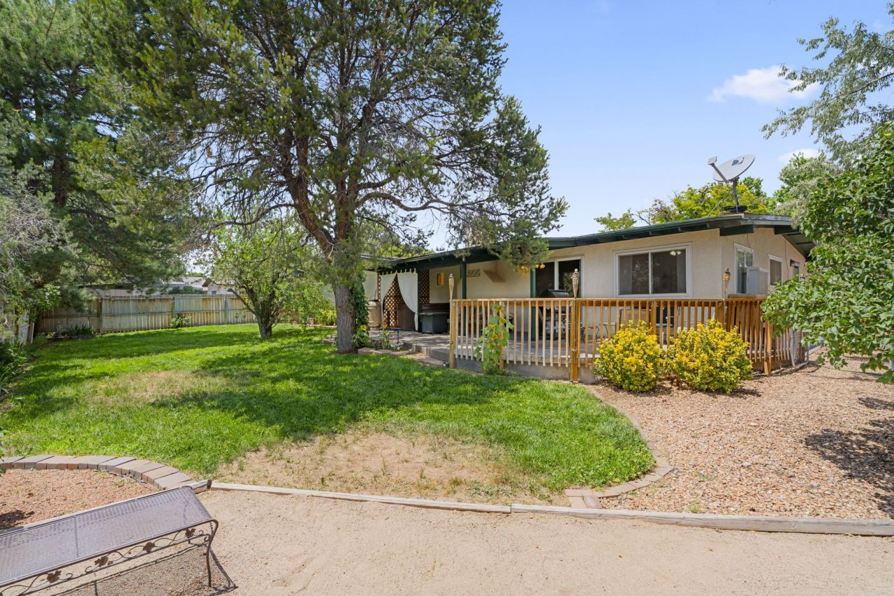White Rock, New Mexico, 87547, United States, 4 Bedrooms Bedrooms, ,3 BathroomsBathrooms,Residential,For Sale,1906600