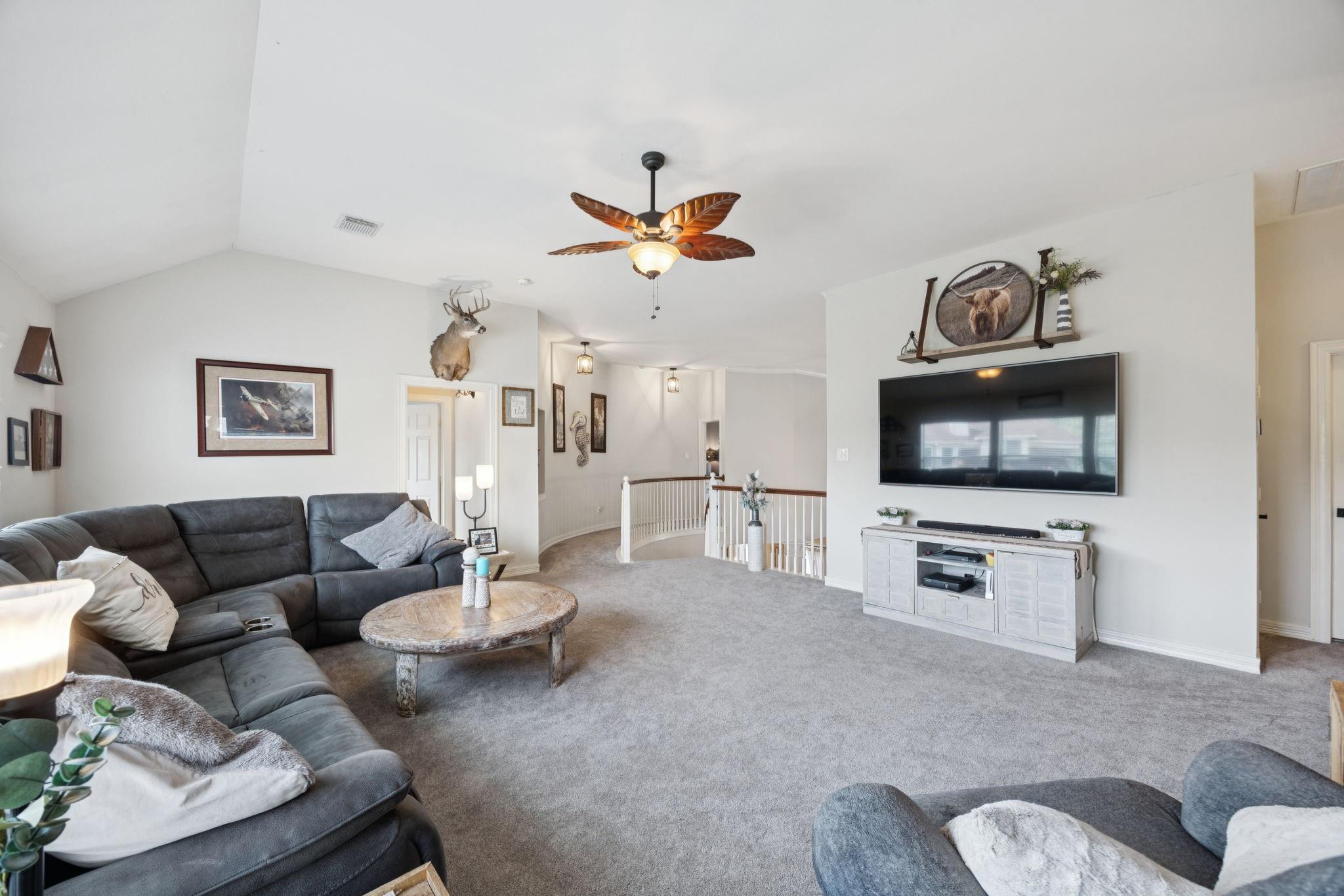 League City, Texas, 77573, United States, 5 Bedrooms Bedrooms, ,4 BathroomsBathrooms,Residential,For Sale,1868193