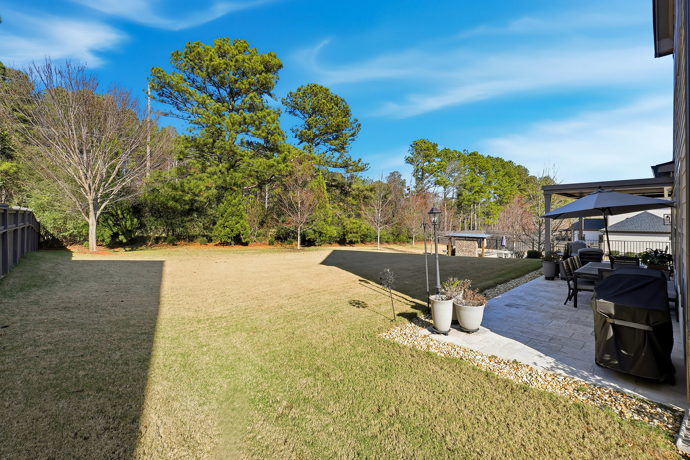  Stunning Like-new Modern Farmhouse - 物件實景