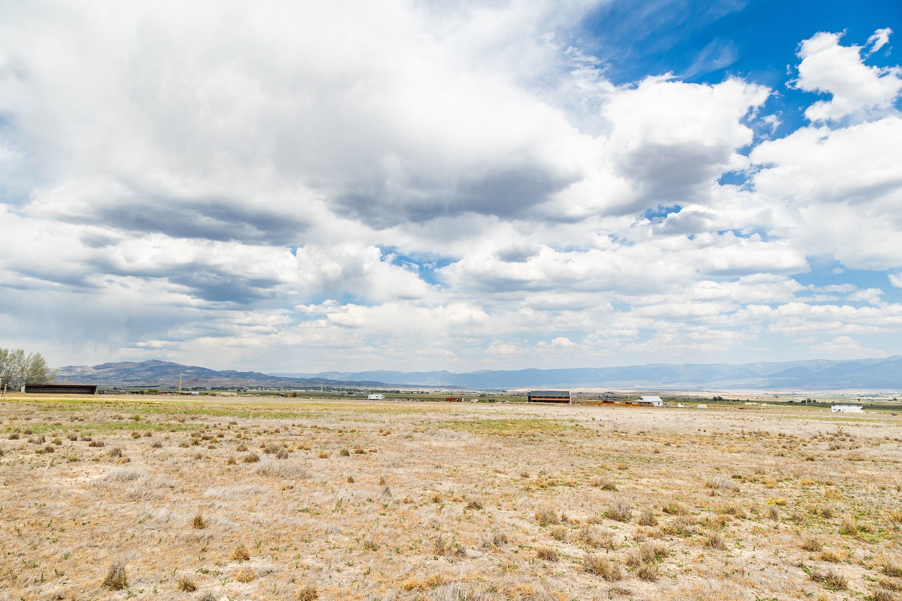  8.5-Acre Lots, No HOA, Stunning Horseshoe Mountain Views - 物件實景