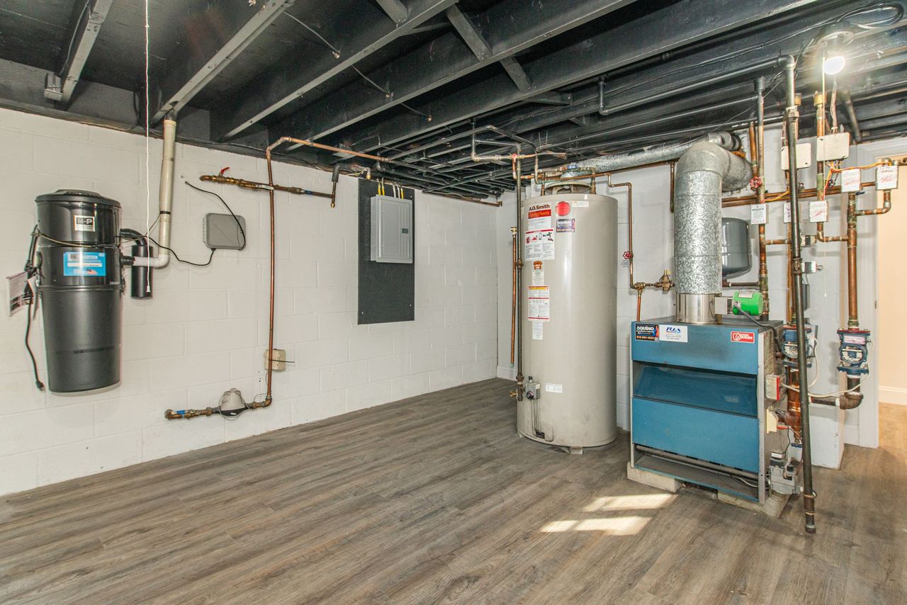 Fairfield, New Jersey, 07004, United States, 4 Bedrooms Bedrooms, ,5 BathroomsBathrooms,Residential,For Sale,2005992