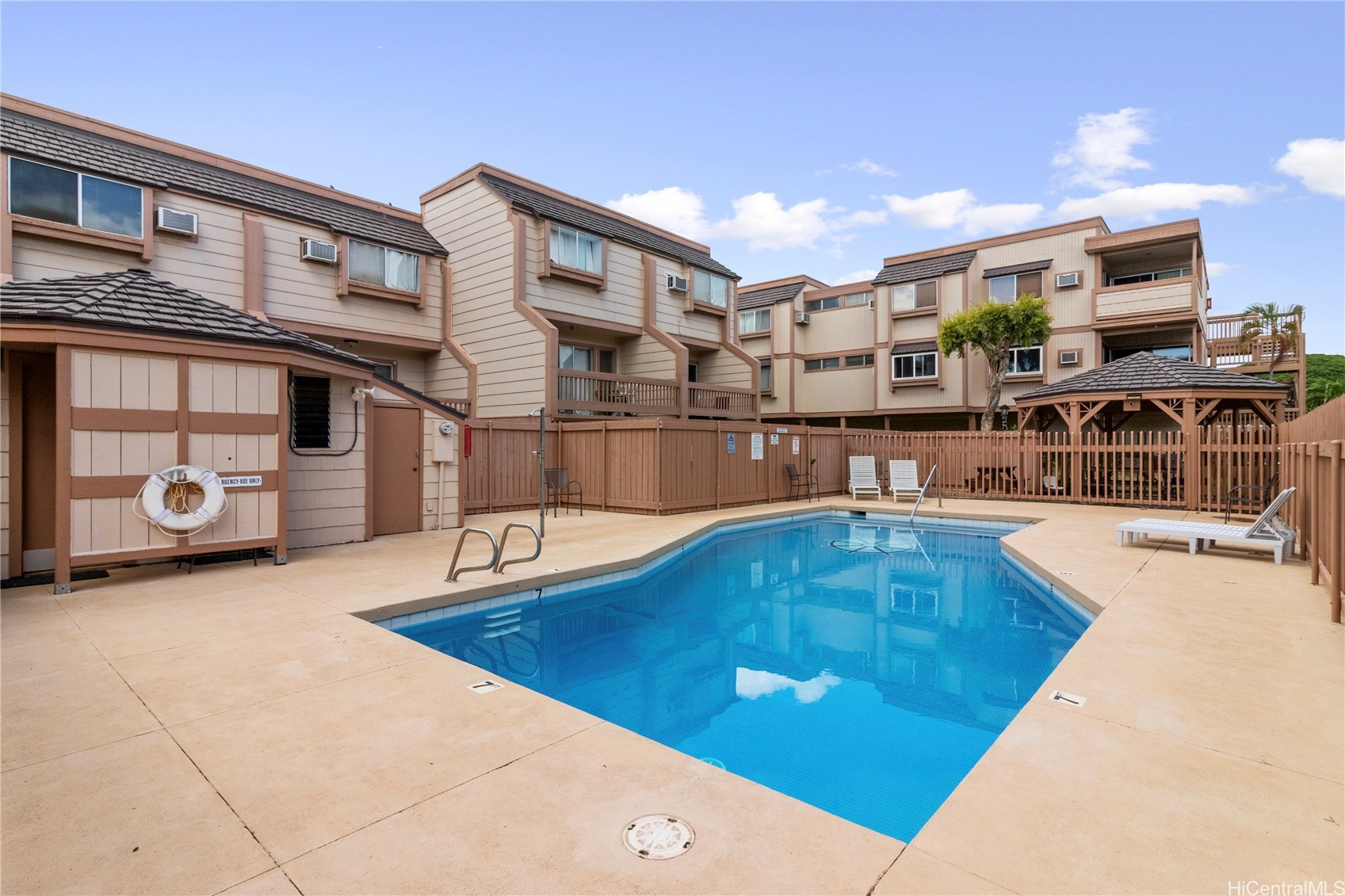 Aiea, Hawaii, 96701, United States, 2 Bedrooms Bedrooms, ,2 BathroomsBathrooms,Residential,For Sale,1999874