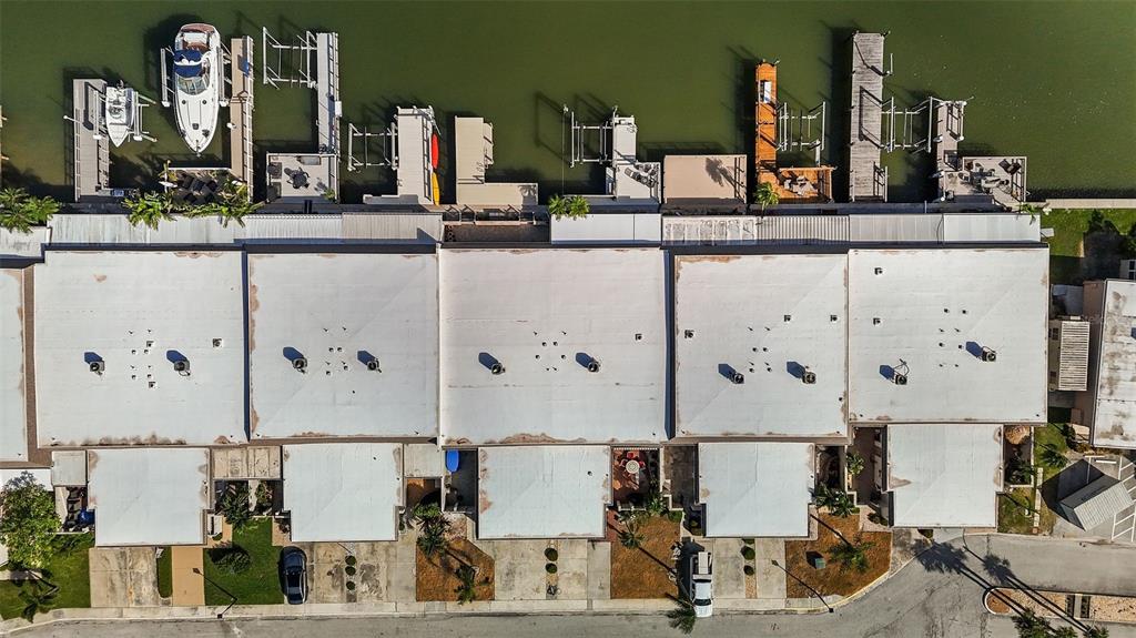 St Petersburg, Florida, 33708, United States, 2 Bedrooms Bedrooms, ,2 BathroomsBathrooms,Residential,For Sale,1963095