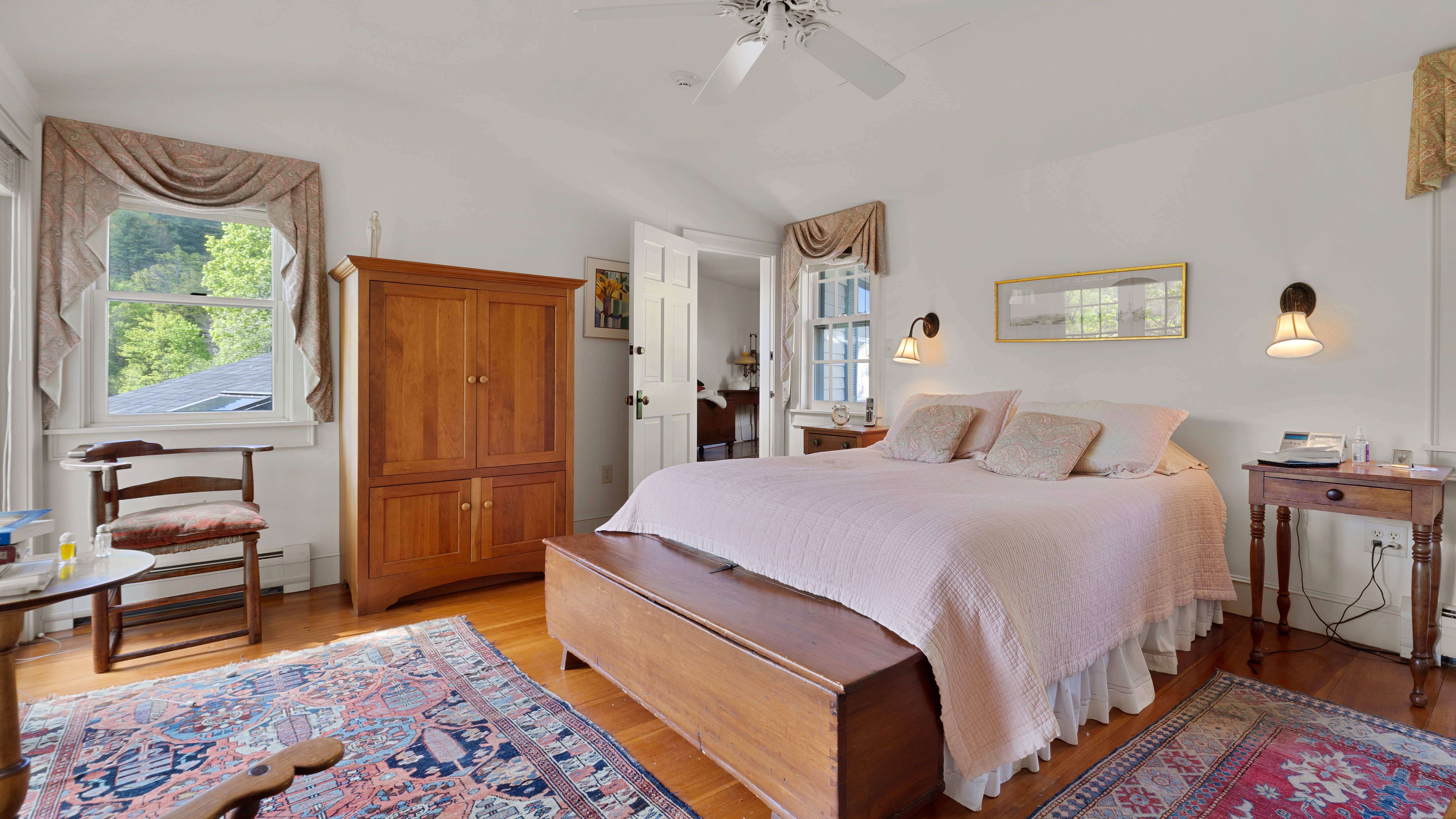  Historic Riverfront Gem with Mountain Views in Lee - 物件實景