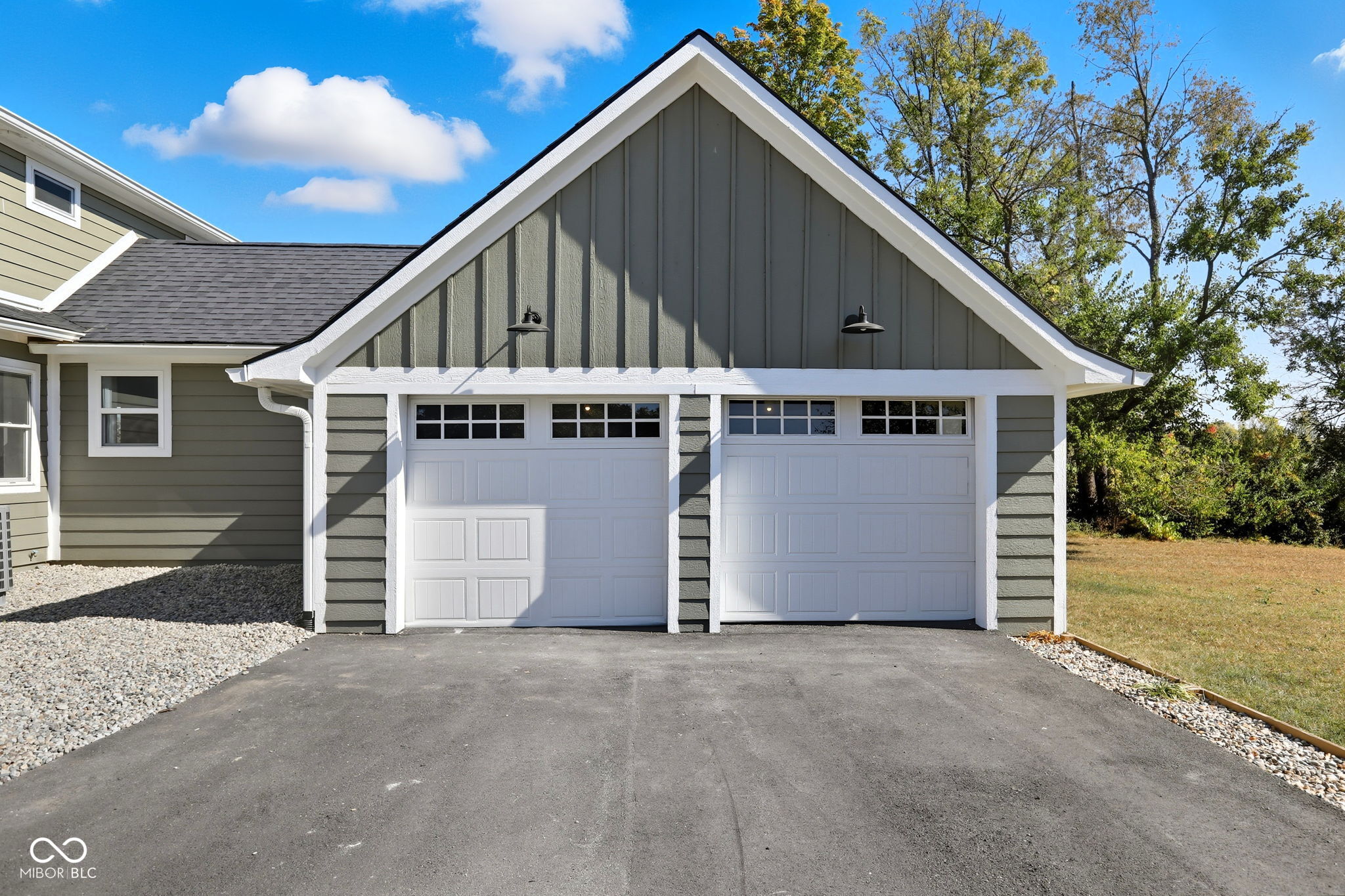 Carmel, Indiana, 46033, United States, 4 Bedrooms Bedrooms, ,3 BathroomsBathrooms,Residential,For Sale,1998022