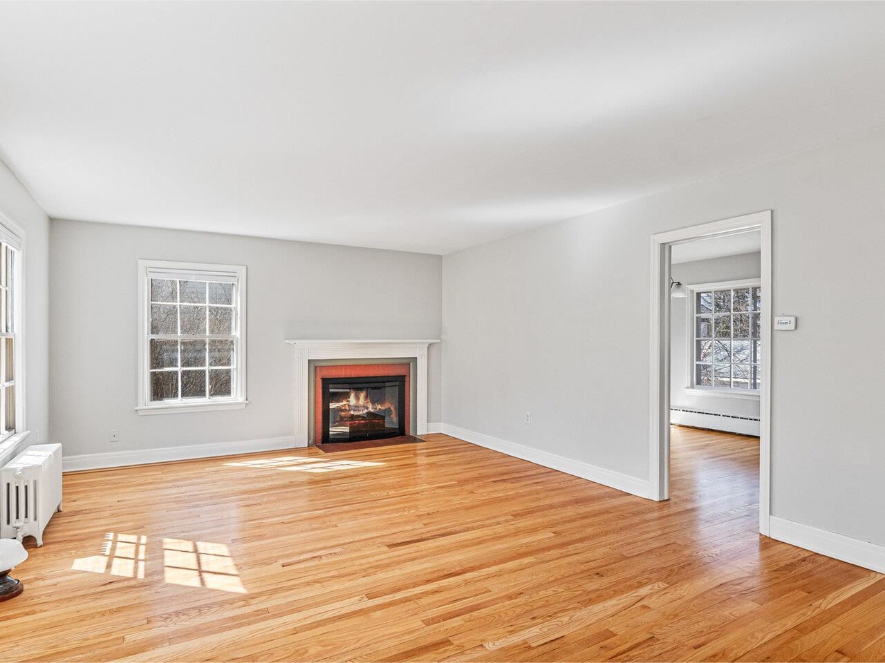 Burlington, Vermont, 05401, United States, 3 Bedrooms Bedrooms, ,2 BathroomsBathrooms,Residential,For Sale,1777019
