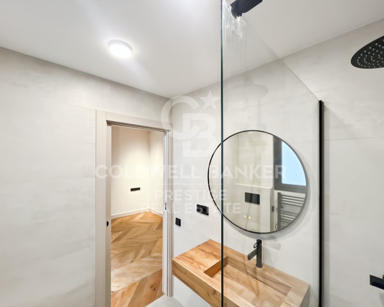 Barcelona, Catalonia, ES, 4 Bedrooms Bedrooms, ,3 BathroomsBathrooms,Residential,For Sale,1805126