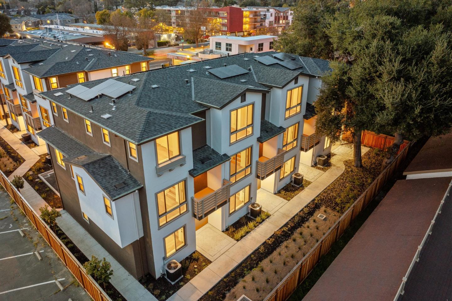 Redwood City, California, 94061, United States, 4 Bedrooms Bedrooms, ,3 BathroomsBathrooms,Residential,For Sale,1988183