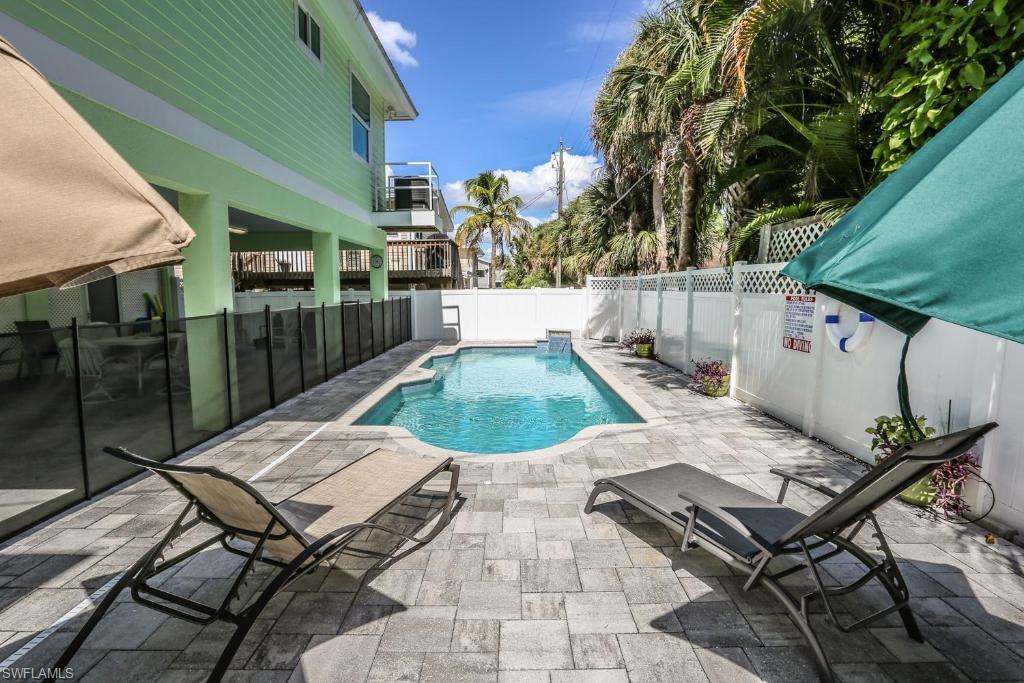 FORT MYERS BEACH, Florida, 33931, United States, 3 Bedrooms Bedrooms, ,2 BathroomsBathrooms,Residential,For Sale,2005402