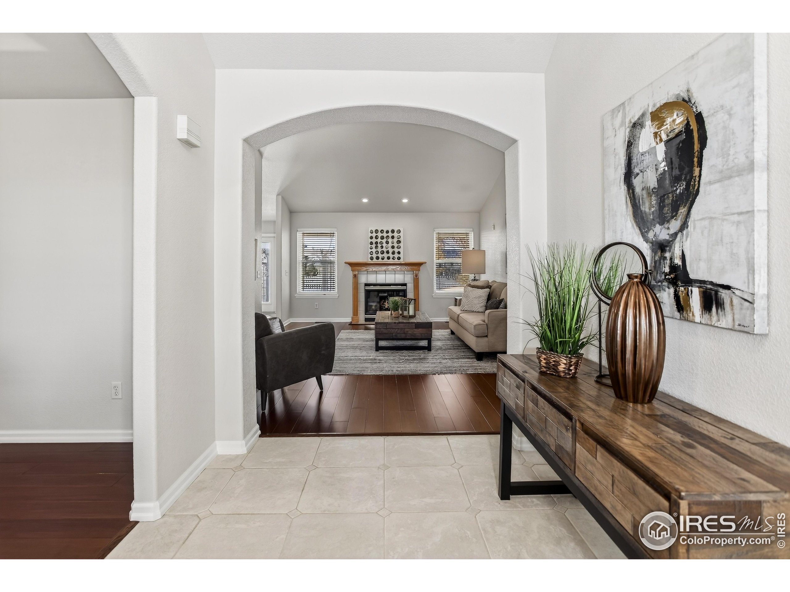 Strasburg, Colorado, 80136, United States, 3 Bedrooms Bedrooms, ,4 BathroomsBathrooms,Residential,For Sale,1991126