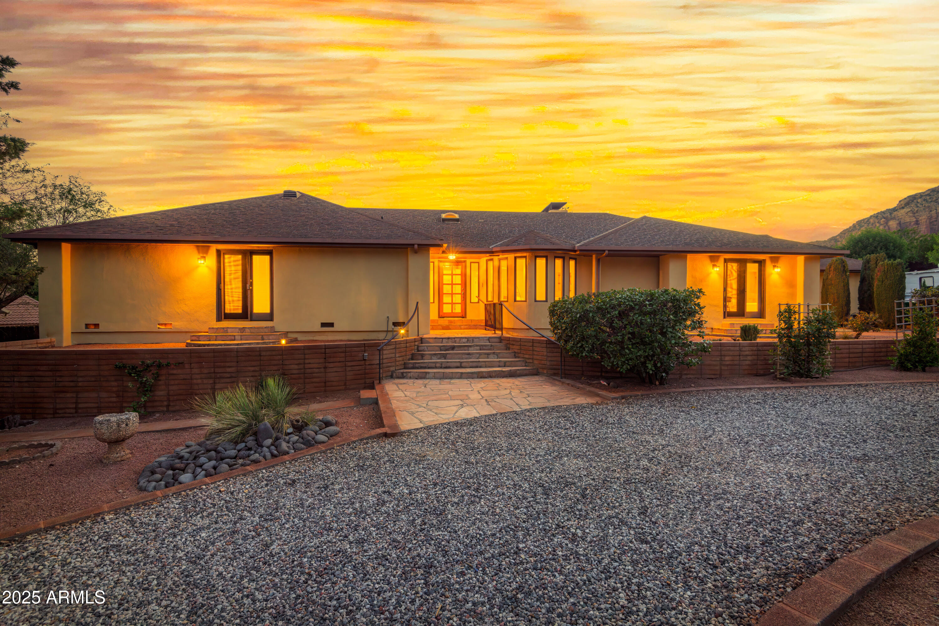 Sedona, Arizona, 86351, United States, 3 Bedrooms Bedrooms, ,4 BathroomsBathrooms,Residential,For Sale,2003507