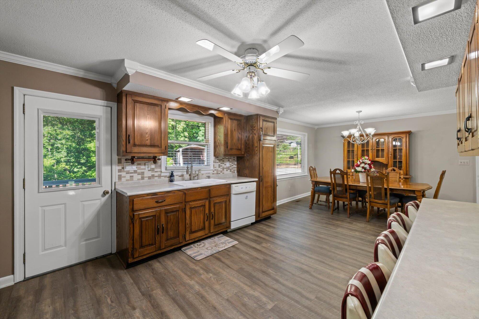 Athens, Tennessee, 37303, United States, 4 Bedrooms Bedrooms, ,3 BathroomsBathrooms,Residential,For Sale,1983022