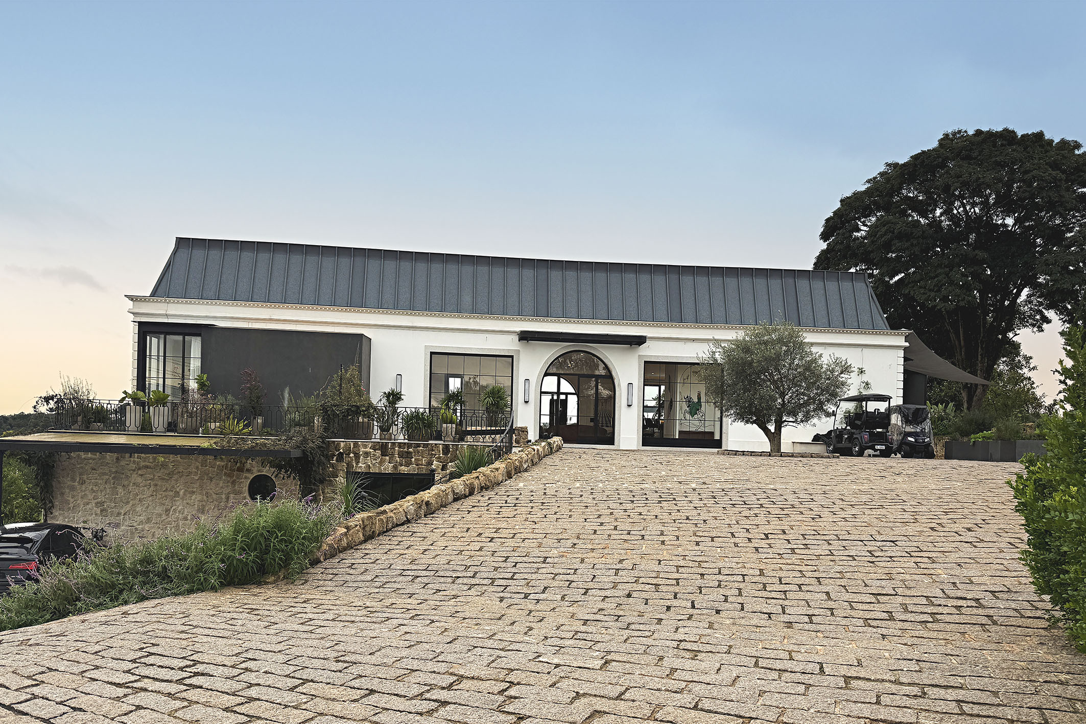  French-Inspired Residence on an Expansive Estate at Fazenda Boa Vista - 物件實景