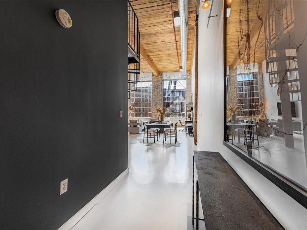 Atlanta, Georgia, 30312, United States, 2 Bedrooms Bedrooms, ,2 BathroomsBathrooms,Residential,For Sale,1964070