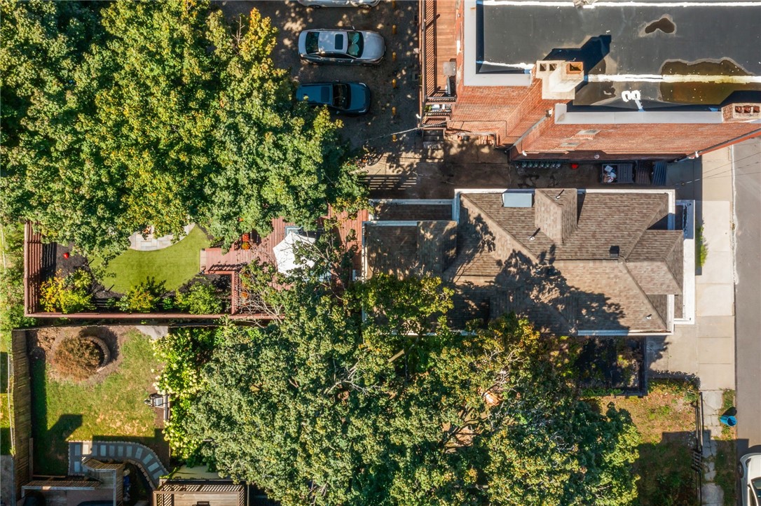 East Liberty, Pennsylvania, 15206, United States, 4 Bedrooms Bedrooms, ,4 BathroomsBathrooms,Residential,For Sale,1950996
