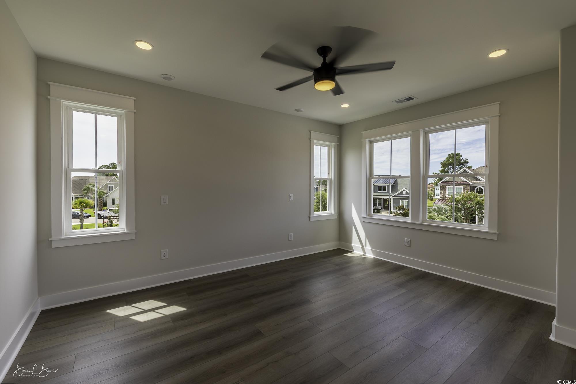 Myrtle Beach, South Carolina, 29579, United States, 4 Bedrooms Bedrooms, ,5 BathroomsBathrooms,Residential,For Sale,1894997