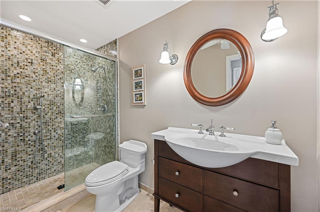 Naples, Florida, 34102, United States, 3 Bedrooms Bedrooms, ,2 BathroomsBathrooms,Residential,For Sale,1940442