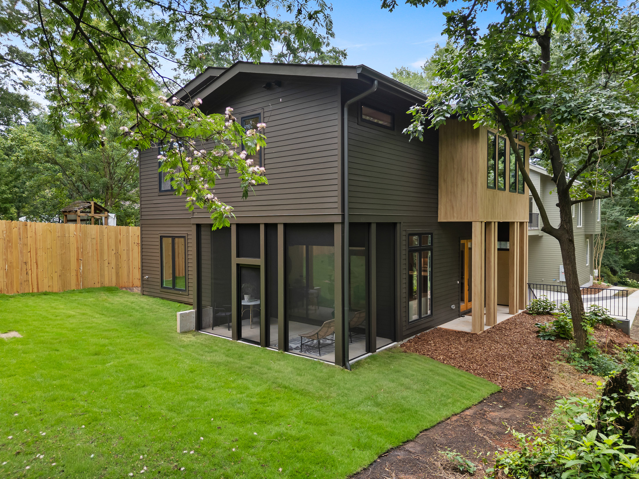  Modern Simplicity in Peaceful Winnona Park - 物件實景