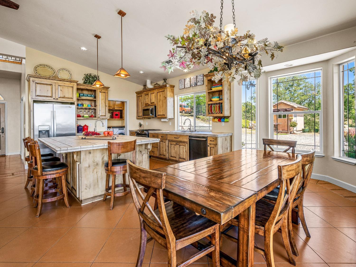 Placerville, California, 95667, United States, 3 Bedrooms Bedrooms, ,3 BathroomsBathrooms,Residential,For Sale,1979822