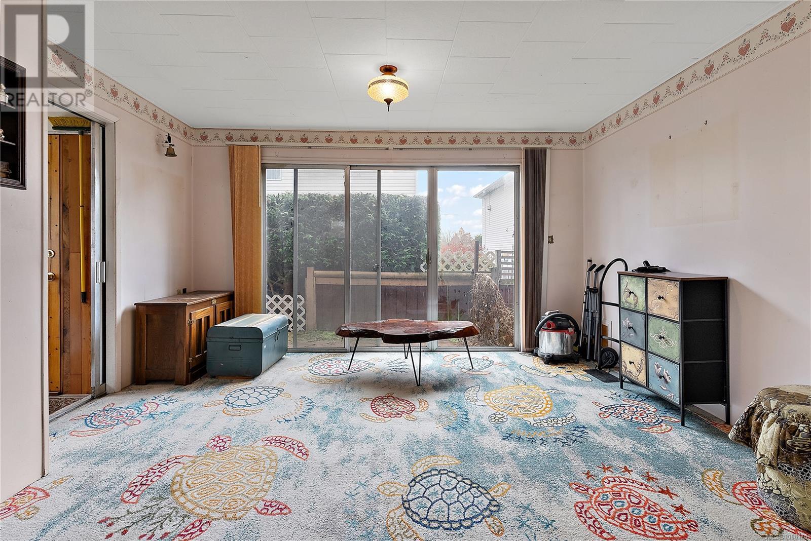 SIDNEY, British Columbia, V8L 2W2, CA, 2 Bedrooms Bedrooms, ,1 BathroomBathrooms,Residential,For Sale,1902048