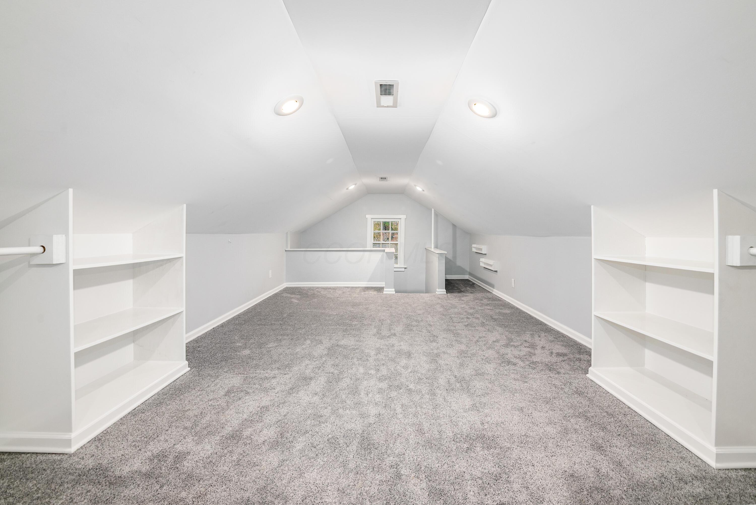 Columbus, Ohio, 43214, United States, 4 Bedrooms Bedrooms, ,3 BathroomsBathrooms,Residential,For Sale,1996077