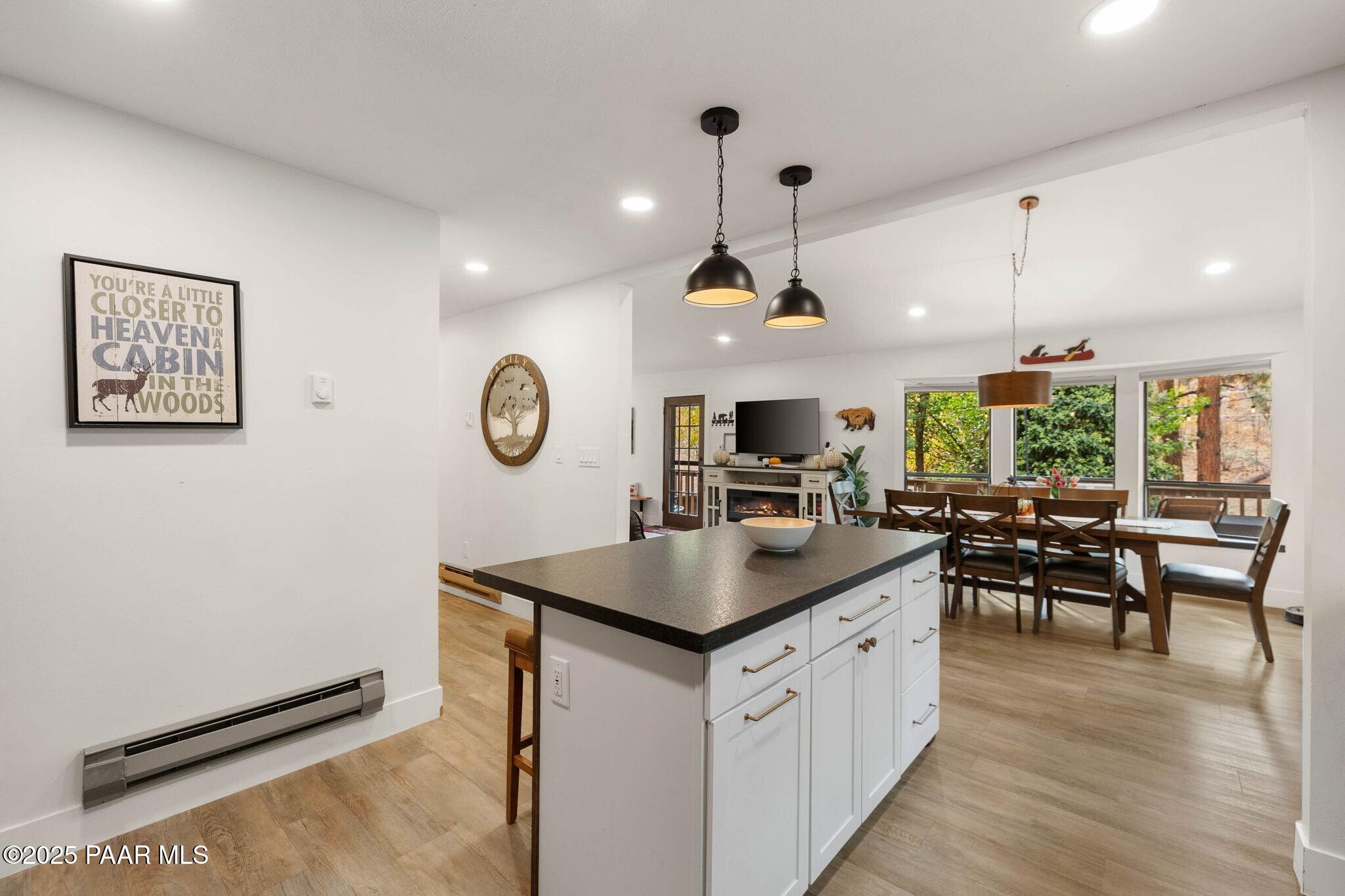 Prescott, Arizona, 86303, United States, 4 Bedrooms Bedrooms, ,3 BathroomsBathrooms,Residential,For Sale,1992968