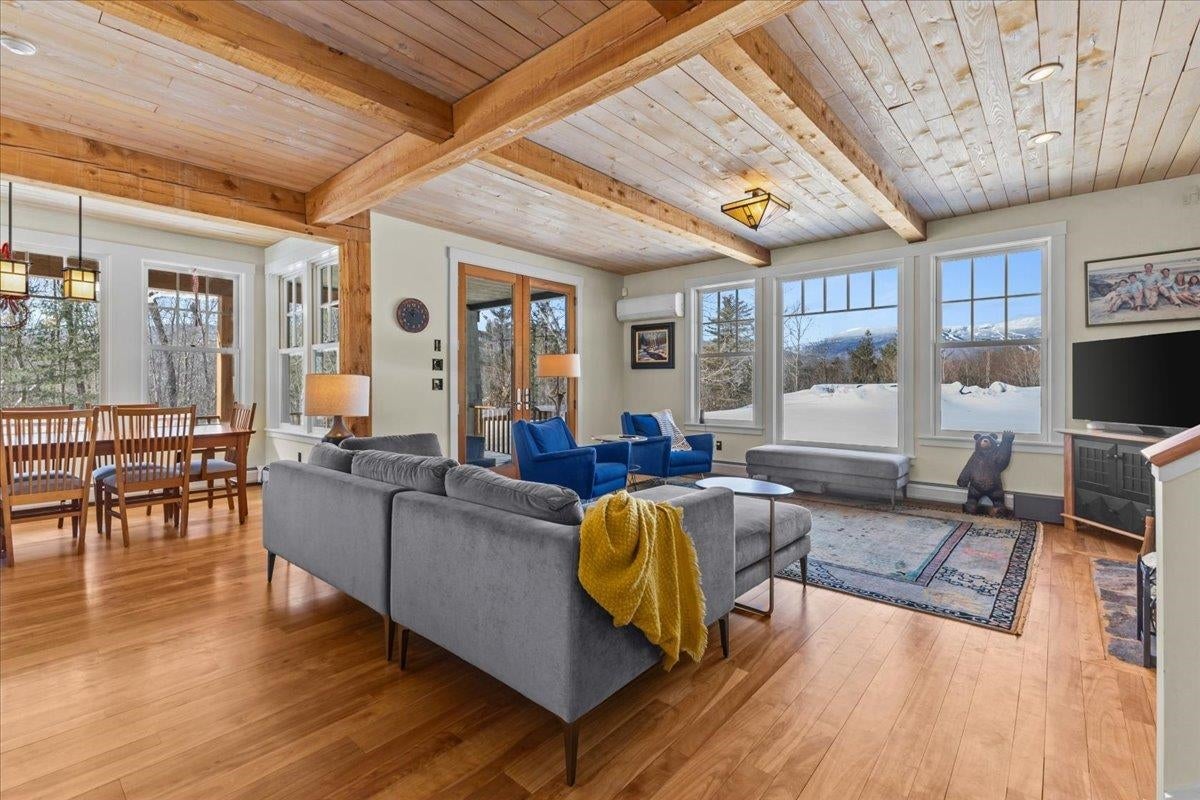Stowe, Vermont, 05672, United States, 4 Bedrooms Bedrooms, ,3 BathroomsBathrooms,Residential,For Sale,1751990