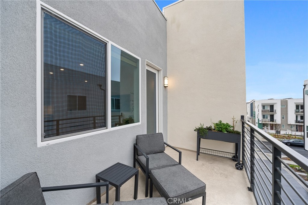 Irvine, California, 92618, United States, 1 Bedroom Bedrooms, ,1 BathroomBathrooms,Residential,For Sale,1707391