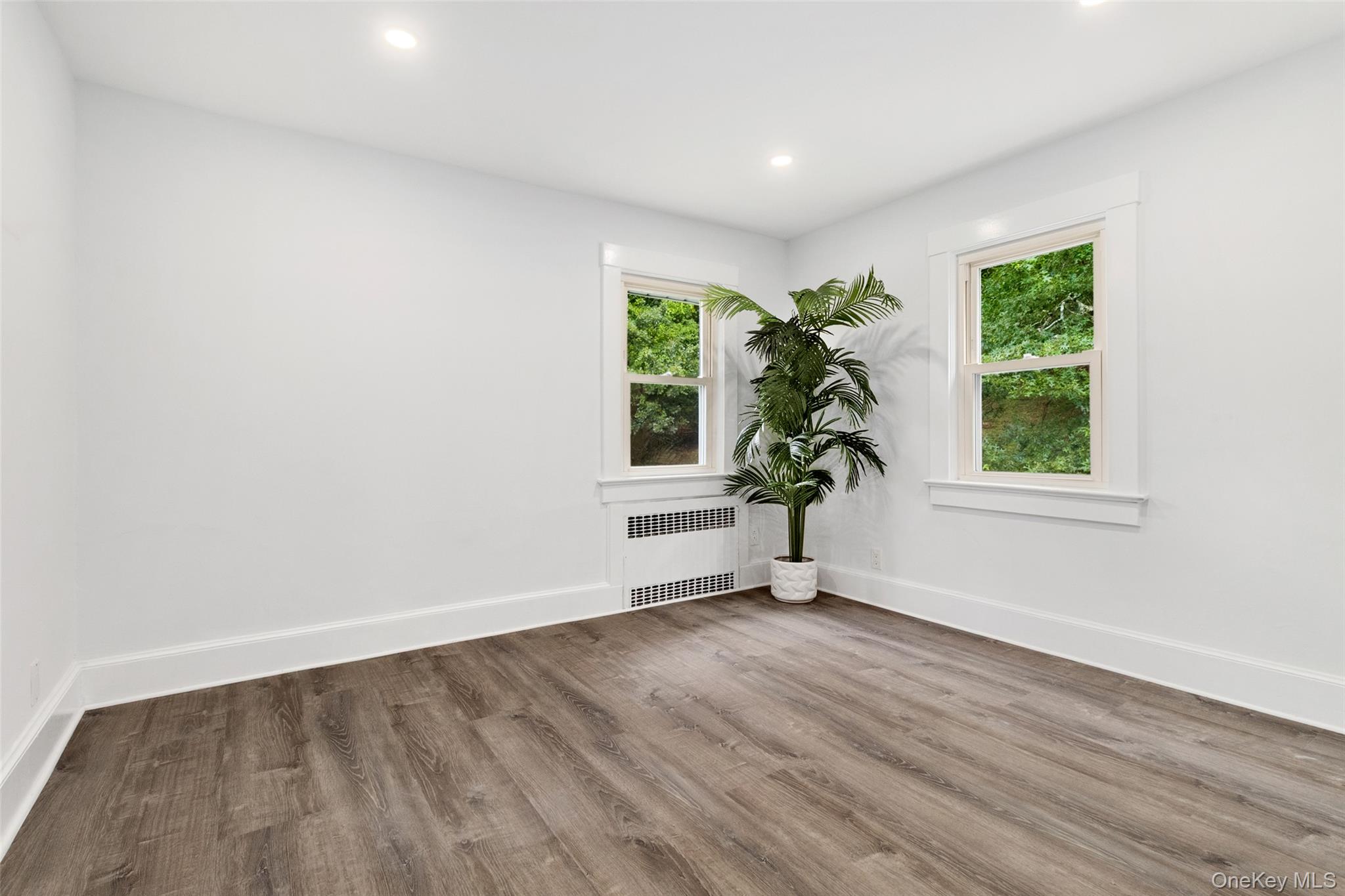 Mount Kisco, New York, 10549, United States, 3 Bedrooms Bedrooms, ,2 BathroomsBathrooms,Residential,For Sale,1948417