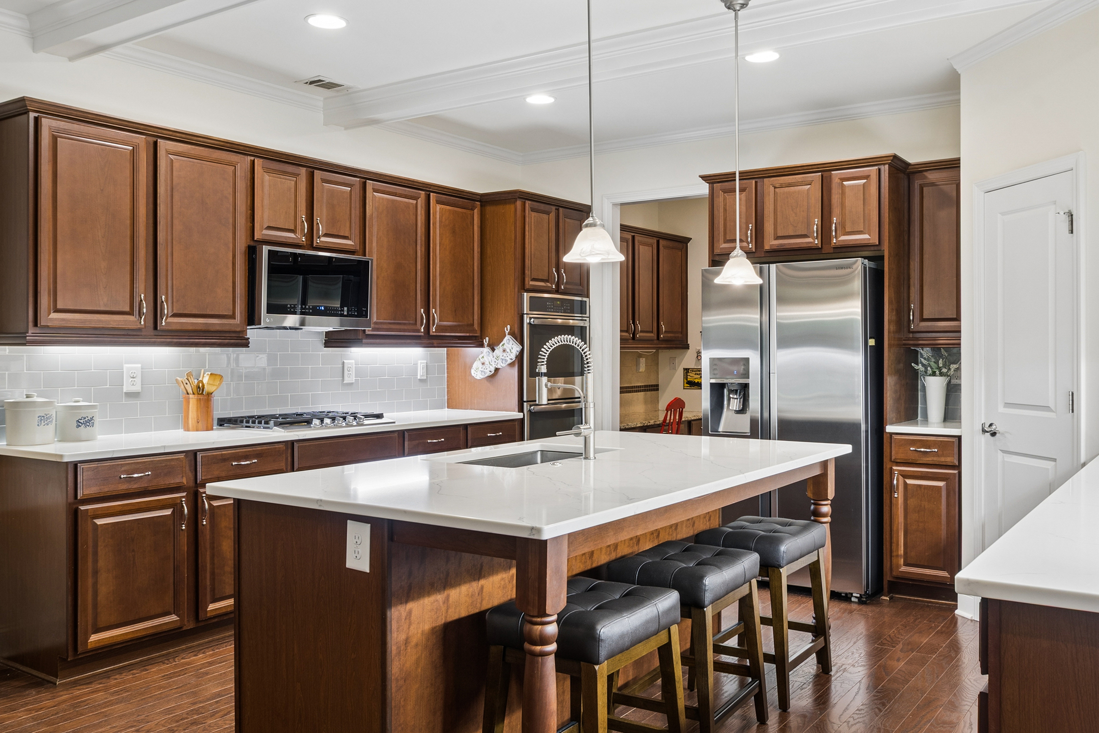  Come Together in this Beautifully Maintained Home in Wellstone - 物件實景