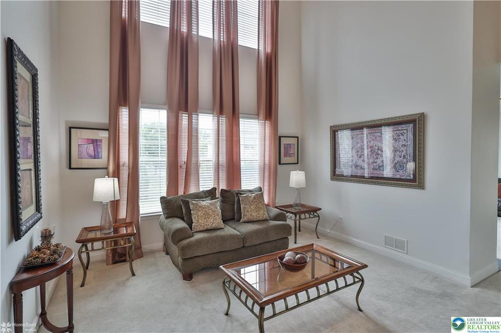 Easton, Pennsylvania, 18040, United States, 4 Bedrooms Bedrooms, ,3 BathroomsBathrooms,Residential,For Sale,1984149