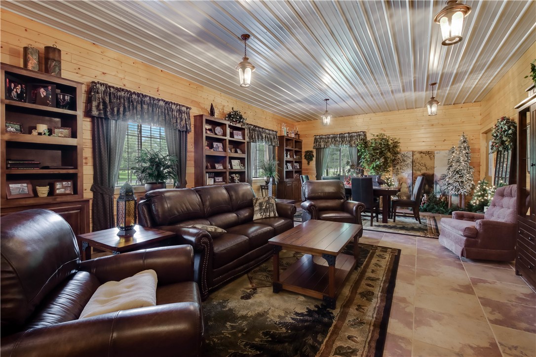 Cadott, Wisconsin, 54727, United States, 1 Bedroom Bedrooms, ,2 BathroomsBathrooms,Residential,For Sale,1938756