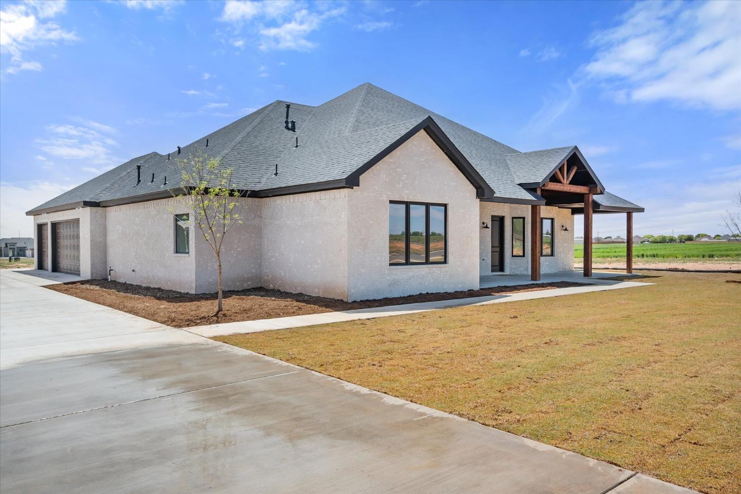 Lubbock, Texas, 79424, United States, 4 Bedrooms Bedrooms, ,3 BathroomsBathrooms,Residential,For Sale,1923966