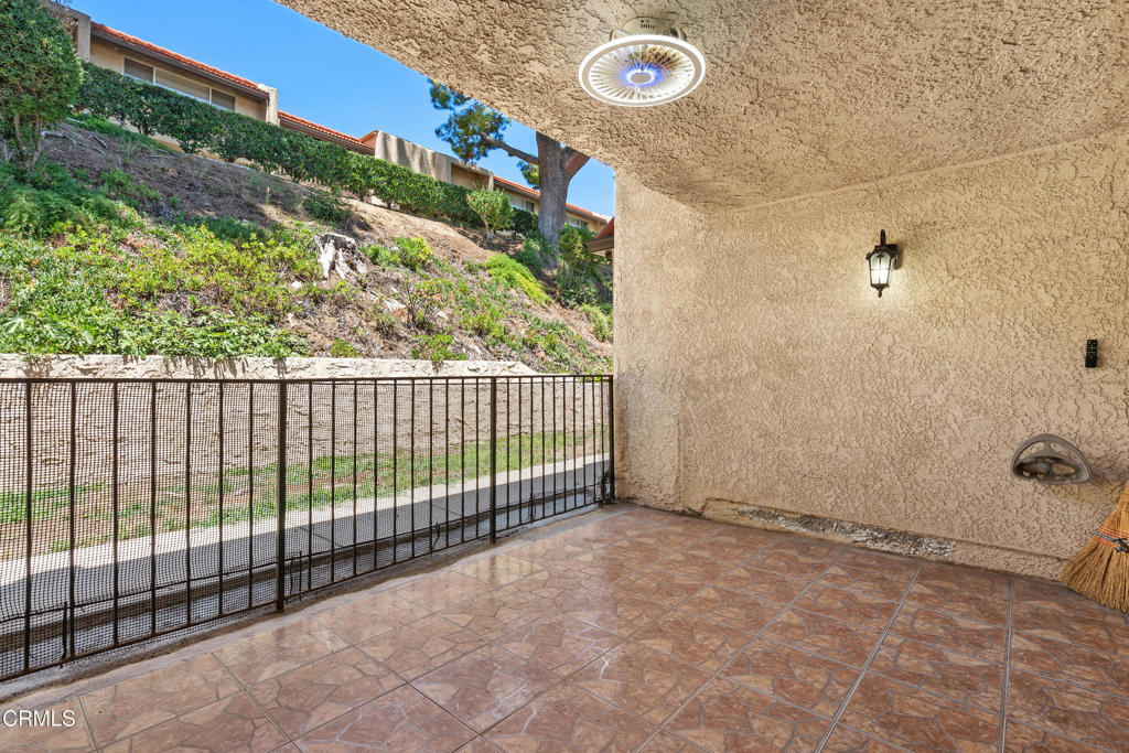 Burbank, California, 91504, United States, 4 Bedrooms Bedrooms, ,3 BathroomsBathrooms,Residential,For Sale,1896667