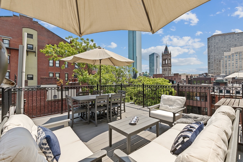 Boston, Massachusetts, 02116, United States, 2 Bedrooms Bedrooms, ,2 BathroomsBathrooms,Residential,For Sale,1951176