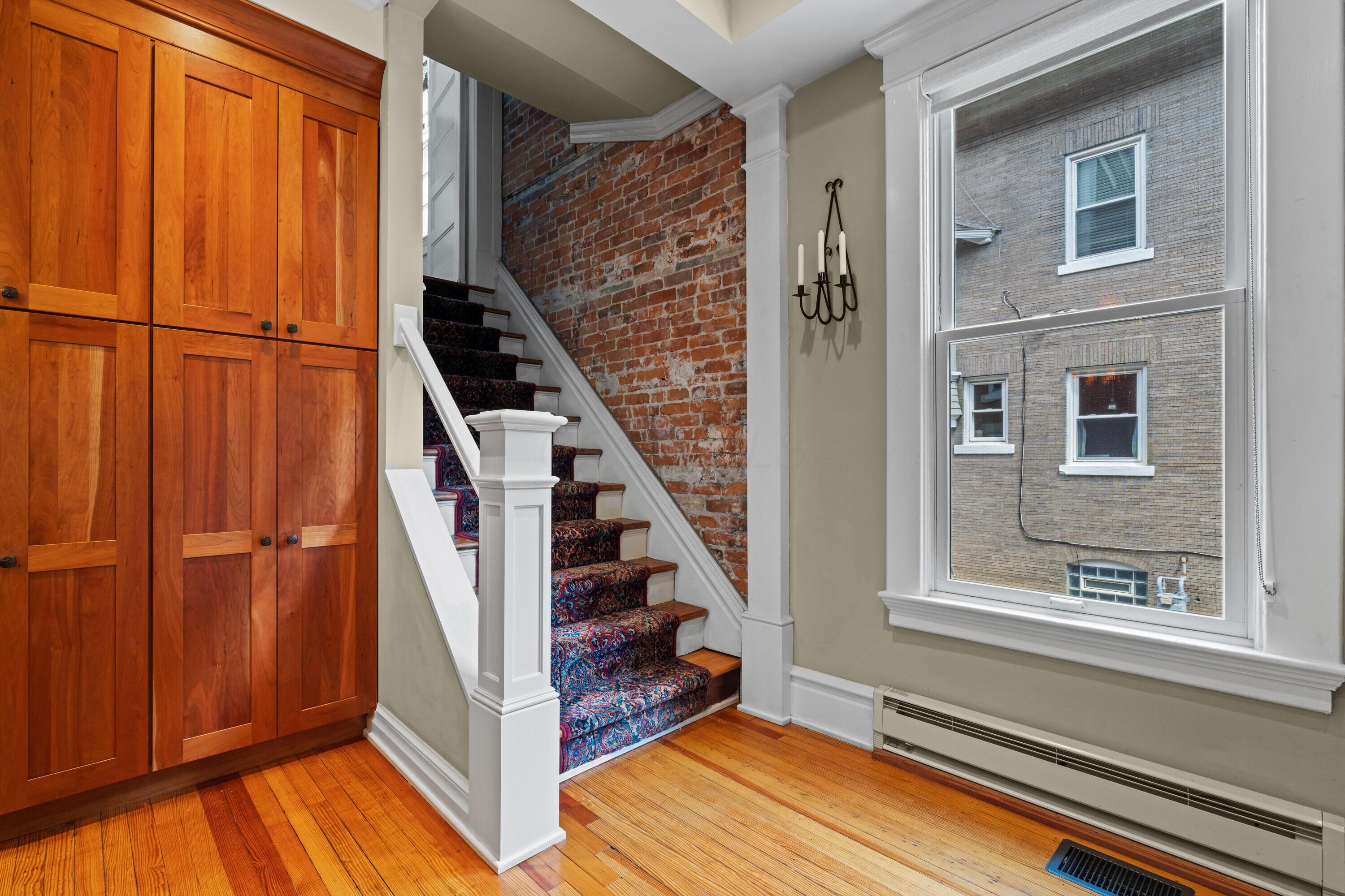 Columbus, Ohio, 43203, United States, 5 Bedrooms Bedrooms, ,4 BathroomsBathrooms,Residential,For Sale,1983824