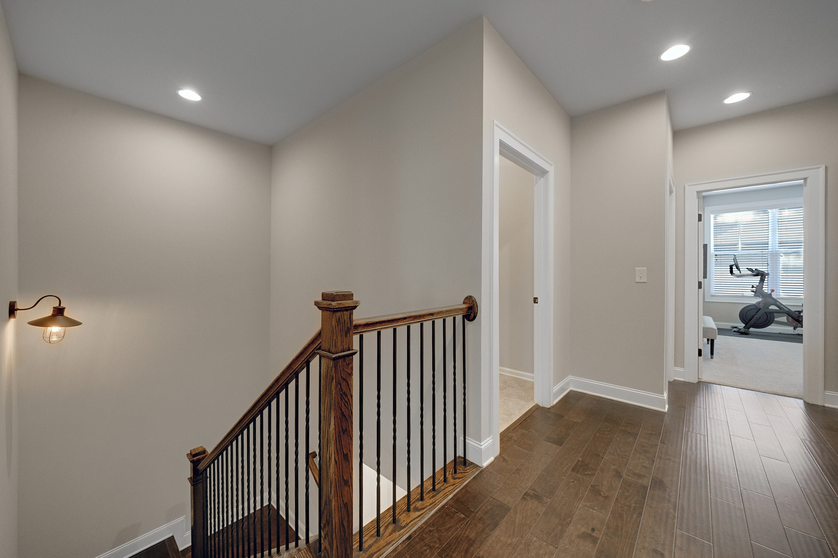  Beautifully Appointed Two-story Townhome in Inviting Gated Roswell Community - 物件實景