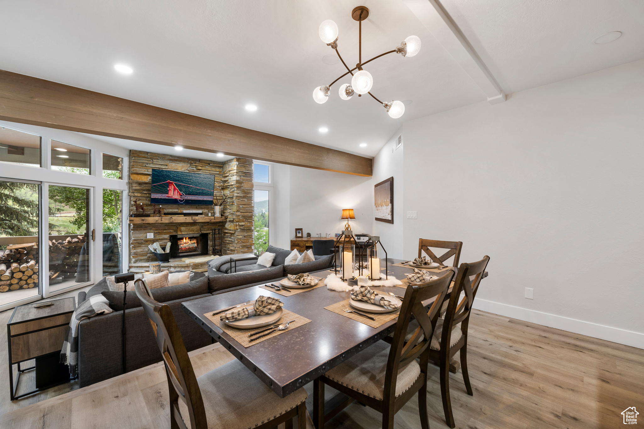 Park City, Utah, 84060, United States, 2 Bedrooms Bedrooms, ,3 BathroomsBathrooms,Residential,For Sale,1900952