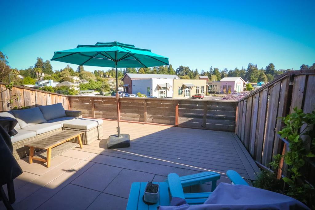 Aptos, California, 95003, United States, 3 Bedrooms Bedrooms, ,3 BathroomsBathrooms,Residential,For Sale,2030323