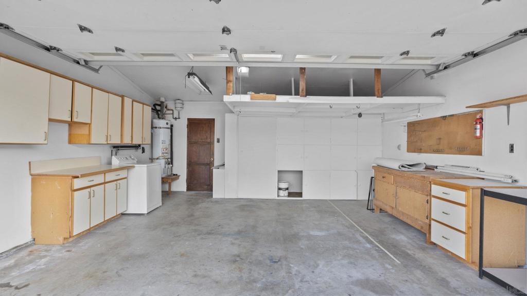 Vista, California, 92083, United States, 3 Bedrooms Bedrooms, ,2 BathroomsBathrooms,Residential,For Sale,2048591