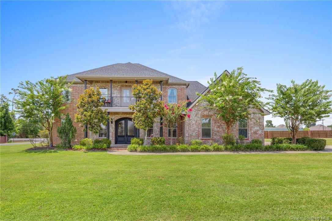 Lake Charles, Louisiana, 70611, United States, 5 Bedrooms Bedrooms, ,5 BathroomsBathrooms,Residential,For Sale,1876537