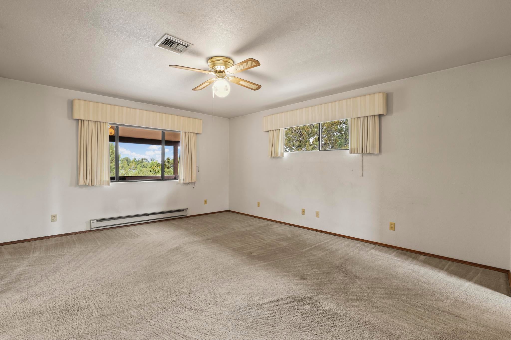 Payson, Arizona, 85541, United States, 5 Bedrooms Bedrooms, ,3 BathroomsBathrooms,Residential,For Sale,1805847