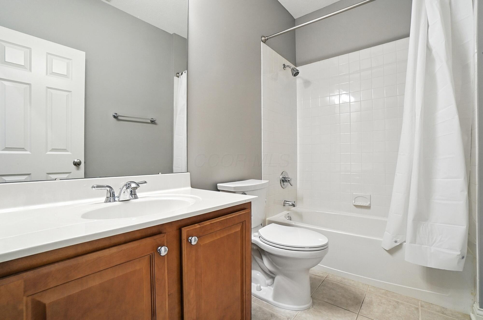 Lewis Center, Ohio, 43035, United States, 3 Bedrooms Bedrooms, ,3 BathroomsBathrooms,Residential,For Sale,1918698